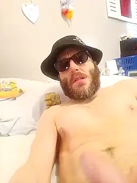 Snapshot of padrecoco chatting on 4, 11, 2025 padrecoco online show from 4, 11, 2025