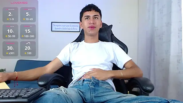 Snapshot of Alancum7 chatting on 18, 2, 2026 Alancum7 online show from 18, 2, 2026