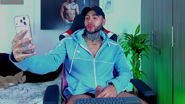 Danny Willson online show from 15, 4, 2026