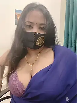 Snapshot of Beauty_Queen_Soniya chatting on 7, 7, 2026 Beauty Queen Soniya online show from 7, 7, 2026