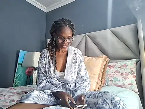 Snapshot of NaughtyCouga chatting on 6, 5, 2026 NaughtyCouga online show from 6, 5, 2026