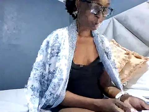 Snapshot of NaughtyCouga chatting on 22, 5, 2026 NaughtyCouga online show from 22, 5, 2026