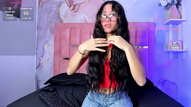 Isis Blaze online show from 18, 3, 2026