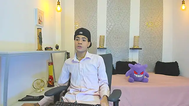 JacobBlackwell  online show from 17, 11, 2025