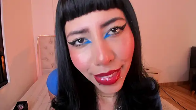 Nina fox 0691 online show from 30, 5, 2026
