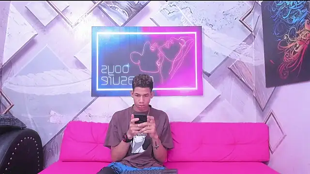 Little nicoll online show from 7, 2, 2026