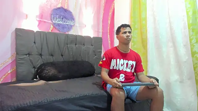 Raphael LatinBoy online show from 14, 10, 2025