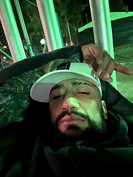 Santiago hot19 online show from 31, 10, 2025