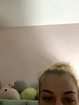 Snapshot of babygirl1906 chatting on 7, 10, 2025 babygirl1906 online show from 7, 10, 2025