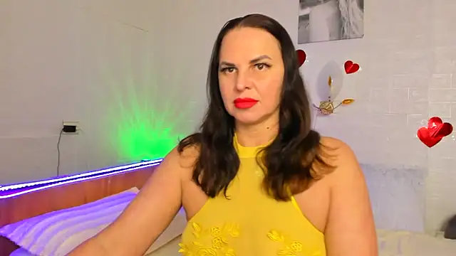 Snapshot of MIRAA_LUV chatting on 23, 4, 2026 MIRAA LUV online show from 23, 4, 2026