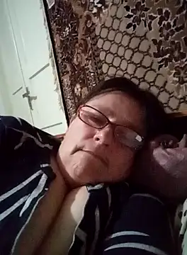 MilaCold5443 online show from 4, 4, 2026