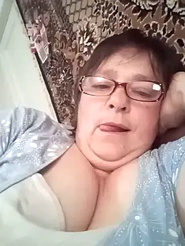 MilaCold5443 online show from 15, 4, 2026