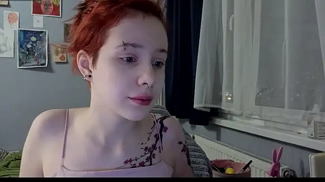 Snapshot of RubiReynnn chatting on 19, 10, 2025 RubiReynnn online show from 19, 10, 2025