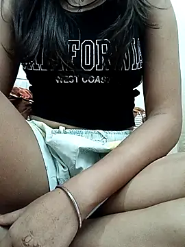 Sexy Diyaa online show from 8, 10, 2025