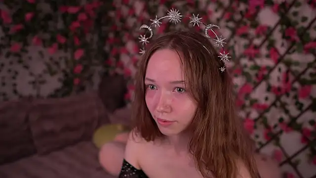 Petite Polly online show from 28, 11, 2025