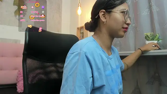Snapshot of SamanthaFox_8 chatting on 18, 12, 2025 SamanthaFox 8 online show from 18, 12, 2025