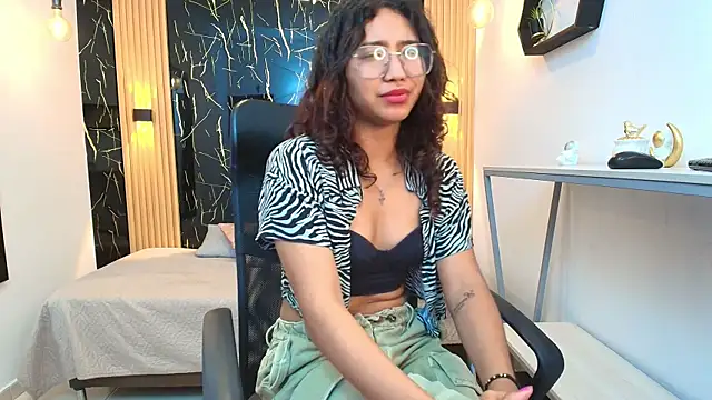 Snapshot of SamanthaFox_8 chatting on 9, 3, 2026 SamanthaFox 8 online show from 9, 3, 2026