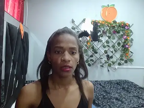 Snapshot of Melani_ebony chatting on 28, 10, 2025 Melani ebony online show from 28, 10, 2025
