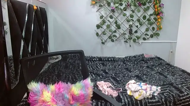 Melani ebony online show from 10, 3, 2026