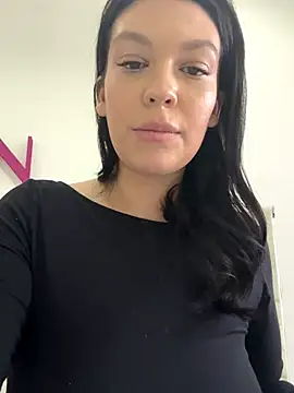 Snapshot of ClaraPasssion chatting on 14, 12, 2025 ClaraPasssion online show from 14, 12, 2025