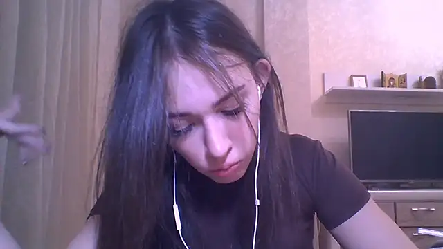 Snapshot of CeyaLier chatting on 5, 11, 2025 CeyaLier online show from 5, 11, 2025