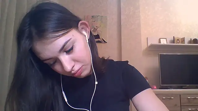 Snapshot of CeyaLier chatting on 6, 11, 2025 CeyaLier online show from 6, 11, 2025