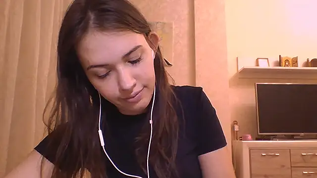 Snapshot of CeyaLier chatting on 25, 11, 2025 CeyaLier online show from 25, 11, 2025