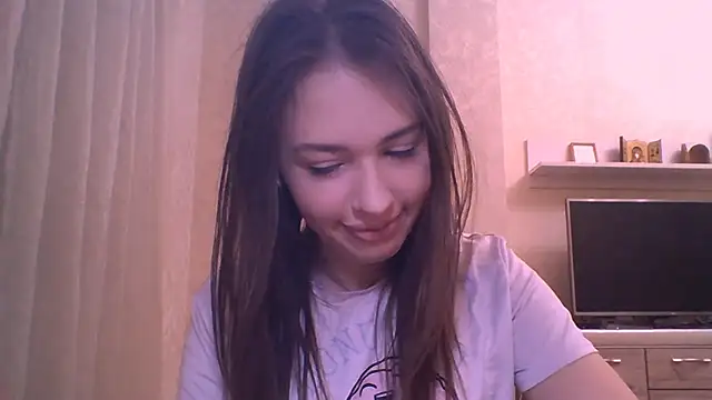 Snapshot of CeyaLier chatting on 28, 11, 2025 CeyaLier online show from 28, 11, 2025