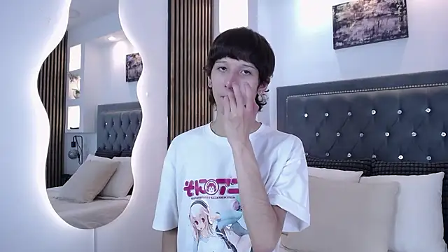 Emo Boy  online show from 11, 3, 2026