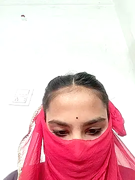 Snapshot of RAYI_Queen_15 chatting on 1, 12, 2025 RAYI Queen 15 online show from 1, 12, 2025