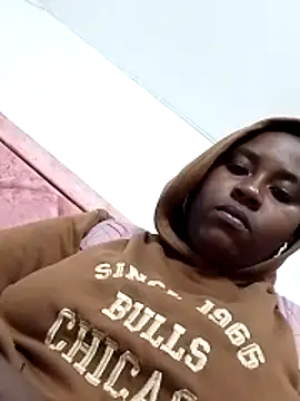 NaomiGrace  online show from 6, 11, 2025