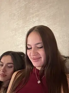 Snapshot of MayaGlow chatting on 21, 10, 2025 MayaGlow online show from 21, 10, 2025