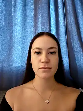 Snapshot of MayaGlow chatting on 15, 11, 2025 MayaGlow online show from 15, 11, 2025