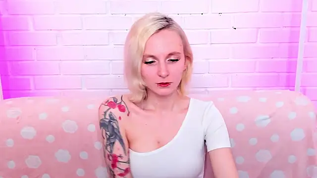 LikiLips online show from 27, 2, 2026