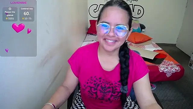 Snapshot of Miss__kendra_ chatting on 4, 2, 2026 Miss kendra online show from 4, 2, 2026