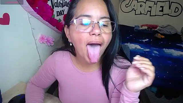 Snapshot of Miss__kendra_ chatting on 15, 4, 2026 Miss kendra online show from 15, 4, 2026