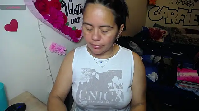 Snapshot of Miss__kendra_ chatting on 27, 4, 2026 Miss kendra online show from 27, 4, 2026