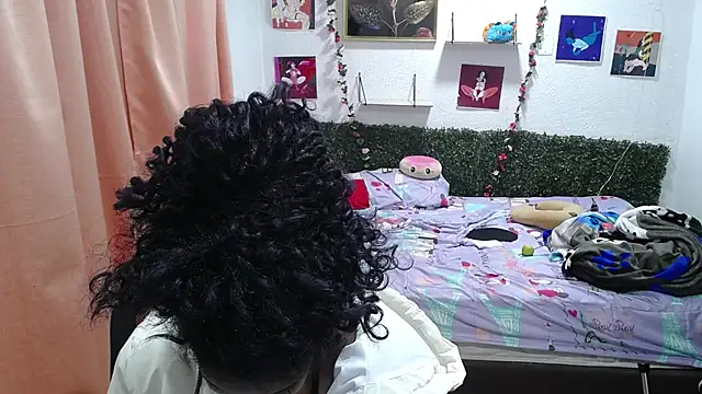 Snapshot of thianahorny chatting on 20, 5, 2026 thianahorny online show from 20, 5, 2026