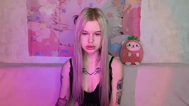 HoneyGold  online show from 3, 12, 2025