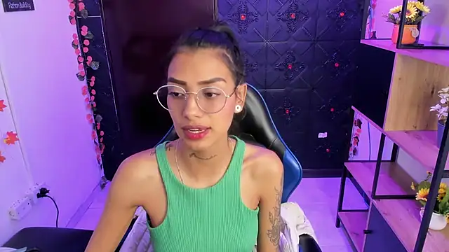 KarlaSlutSkinny   online show from 18, 7, 2026