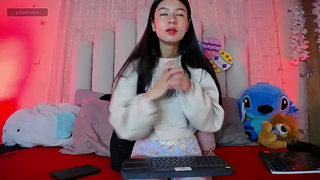 SweetRenata  online show from 5, 3, 2026