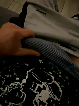 Snapshot of Theanimals chatting on 8, 10, 2025 Theanimals online show from 8, 10, 2025