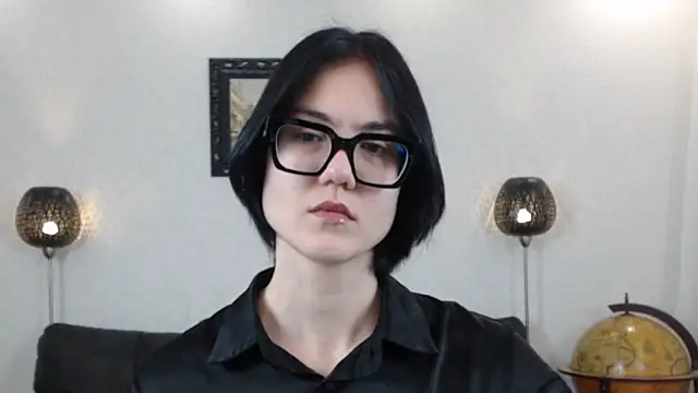 Marie Fitch online show from 14, 11, 2025