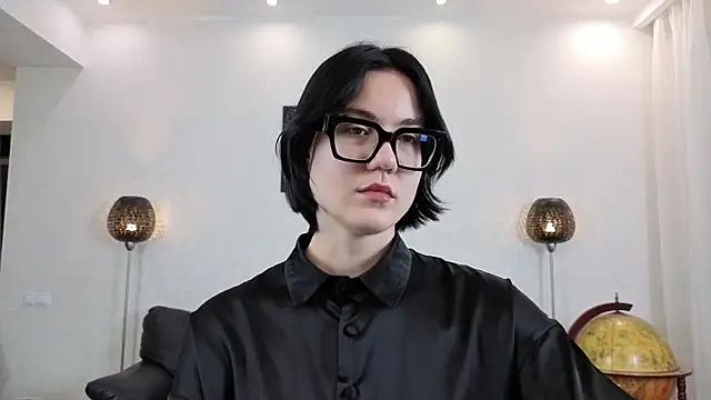 Marie Fitch online show from 22, 12, 2025