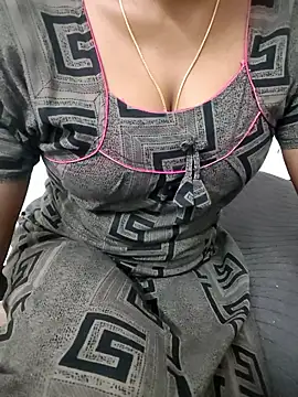 Tamilmallu-duskygirl03 online show from 21, 11, 2025