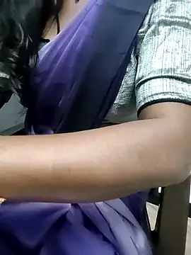 Tamilmallu-duskygirl03 online show from 26, 11, 2025