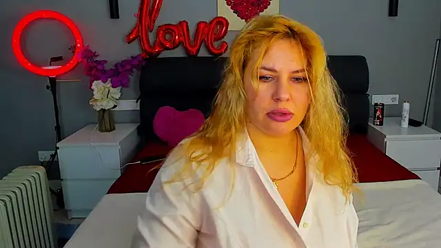 Passion-Blondy online show from 8, 2, 2026