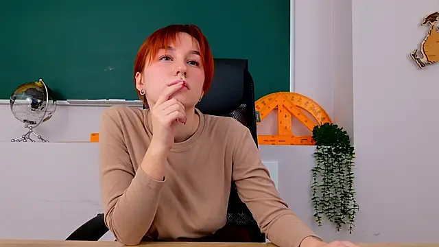 Snapshot of ClaireMathis chatting on 12, 1, 2026 ClaireMathis online show from 12, 1, 2026