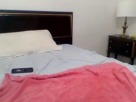 Snapshot of XscarletXXX chatting on 24, 10, 2025 XscarletXXX online show from 24, 10, 2025