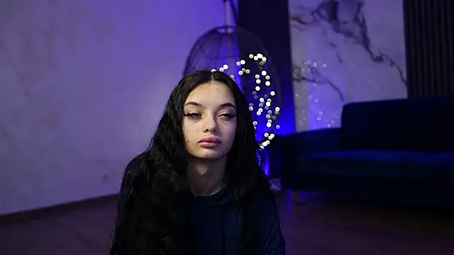 RachelRavee online show from 9, 2, 2026